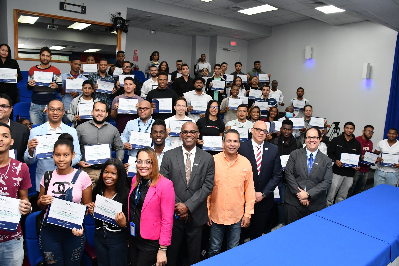 El Centro Nacional de Ciberseguridad otorga 60 becas a profesores y estudiantes del ITLA