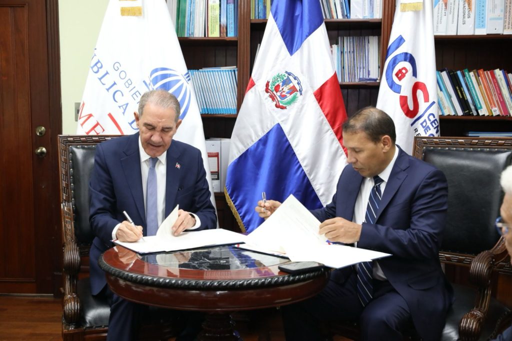 MESCyT y Centro Nacional de Ciberseguridad fortalecen cooperación para proteger la infraestructura digital del Estado