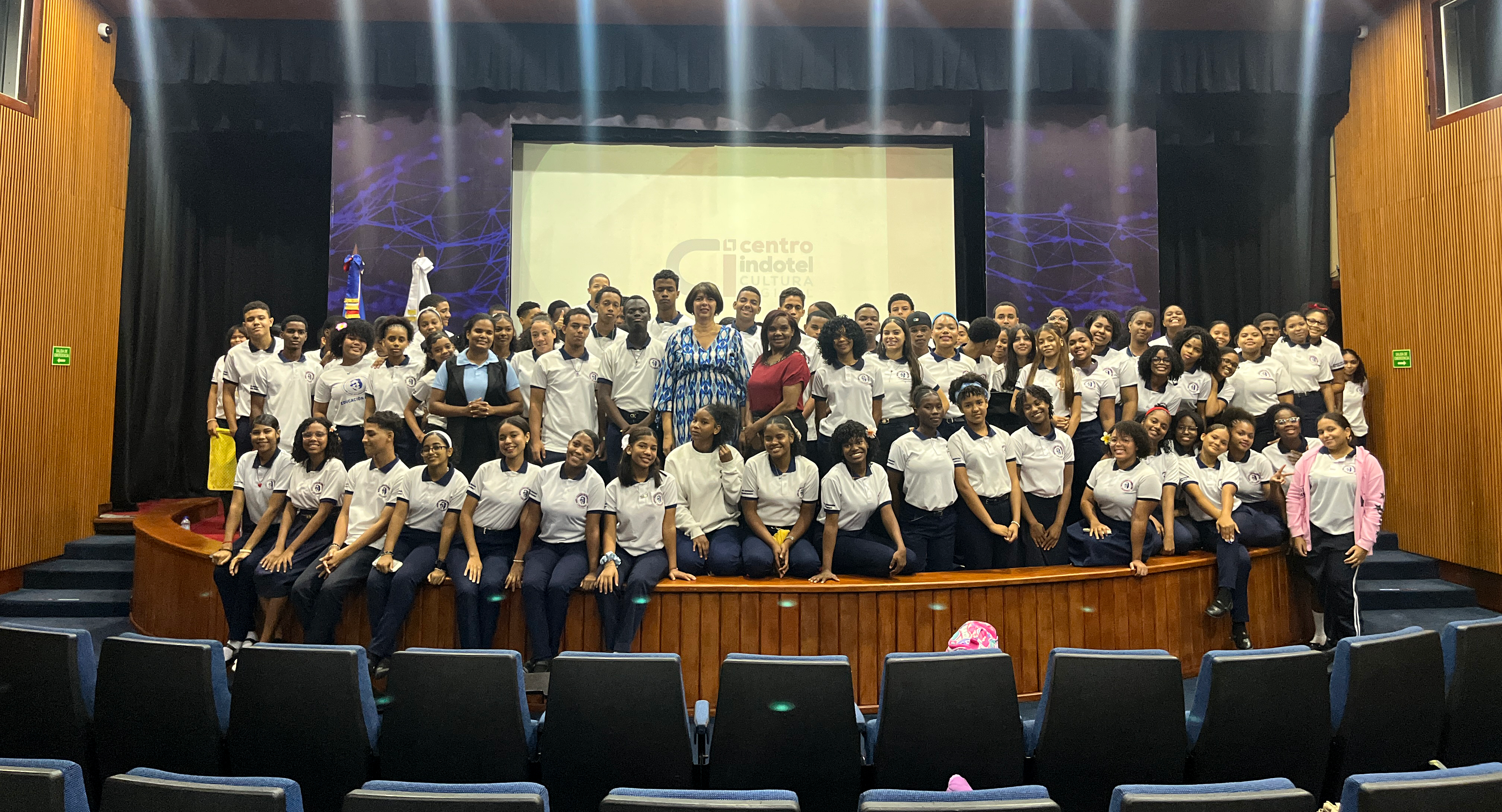 Charla sobre ciberseguridad fomenta uso responsable de la tecnología en centros educativos